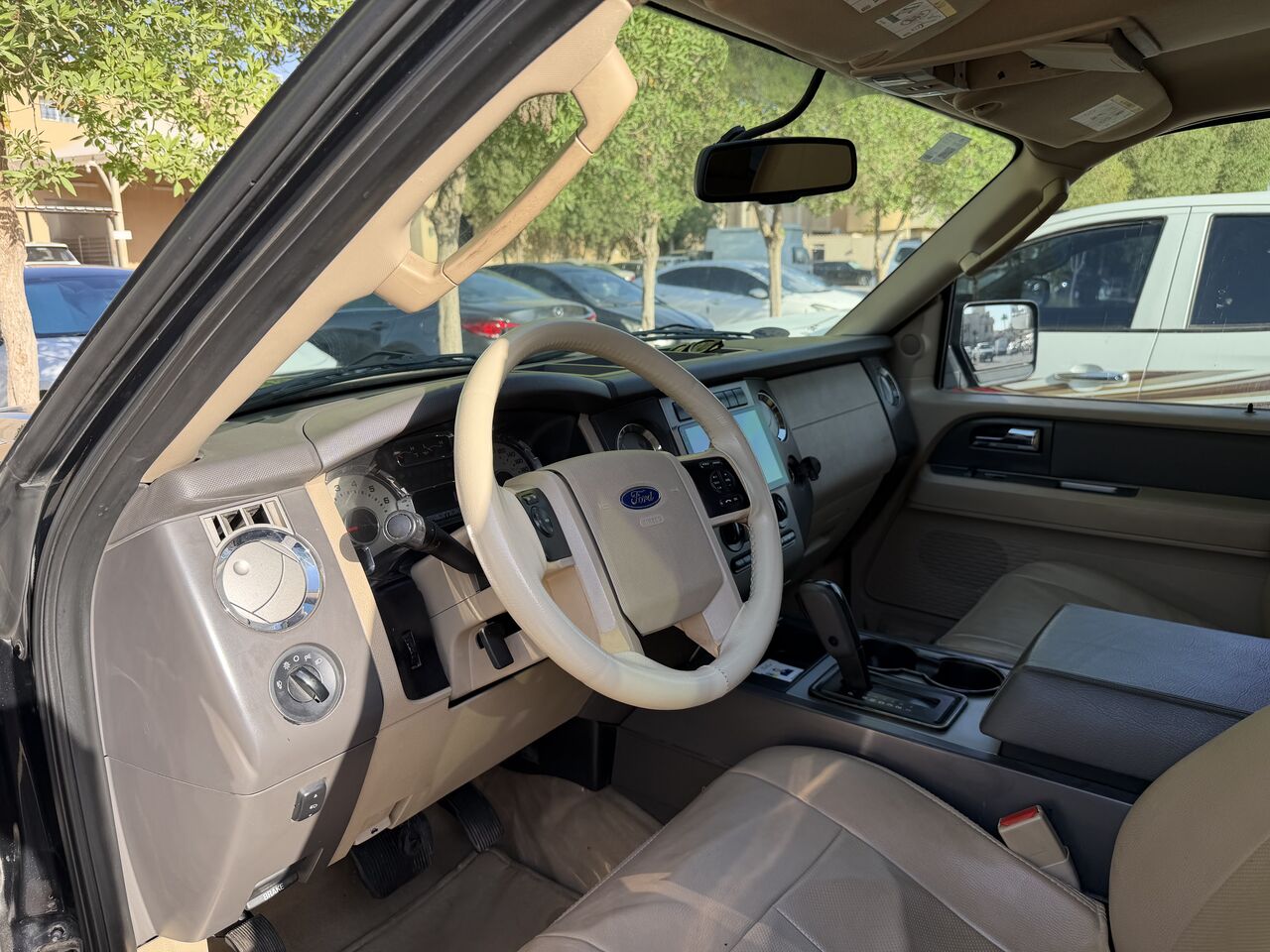 Al Wadi, Vehicles, Cars & Trucks , SAR 35000,  Ford Expedition XLT,  2014,  Automatic,  210 KM,  Ford Expedition  For Sale