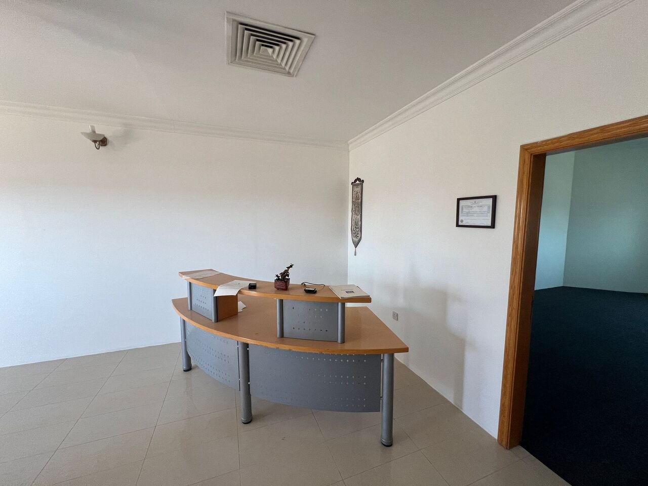 Zinj, Offices, BHD 550,  120 Sq. Meter,  Office For Rent In Zinj | Bright & Spacious | Well-Maintained Building