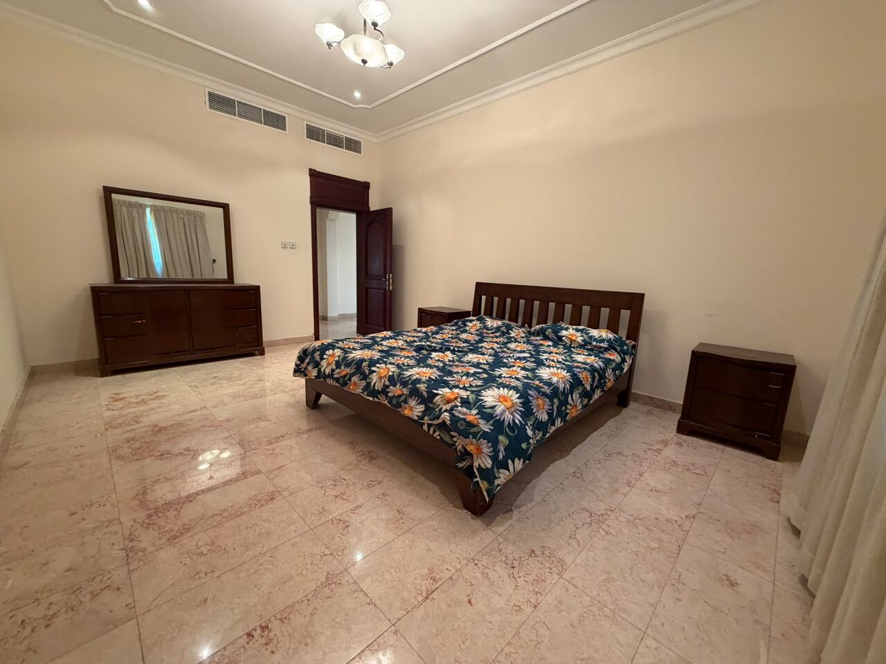 Zinj, Villas, BHD 1000,  Furnished,  3BR Fully Furnished Compound Villa For Rent In Salhiya Zinj