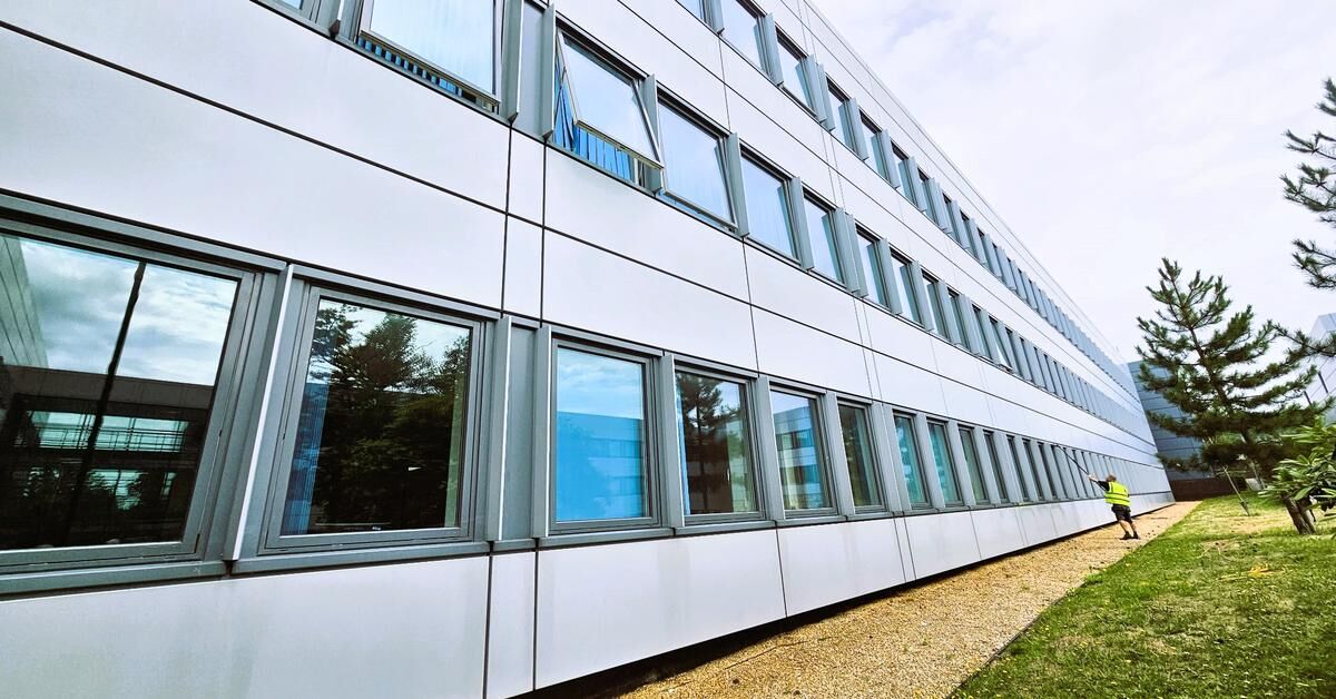London, Cleaning, Trusted Window Cleaner In Bournemouth