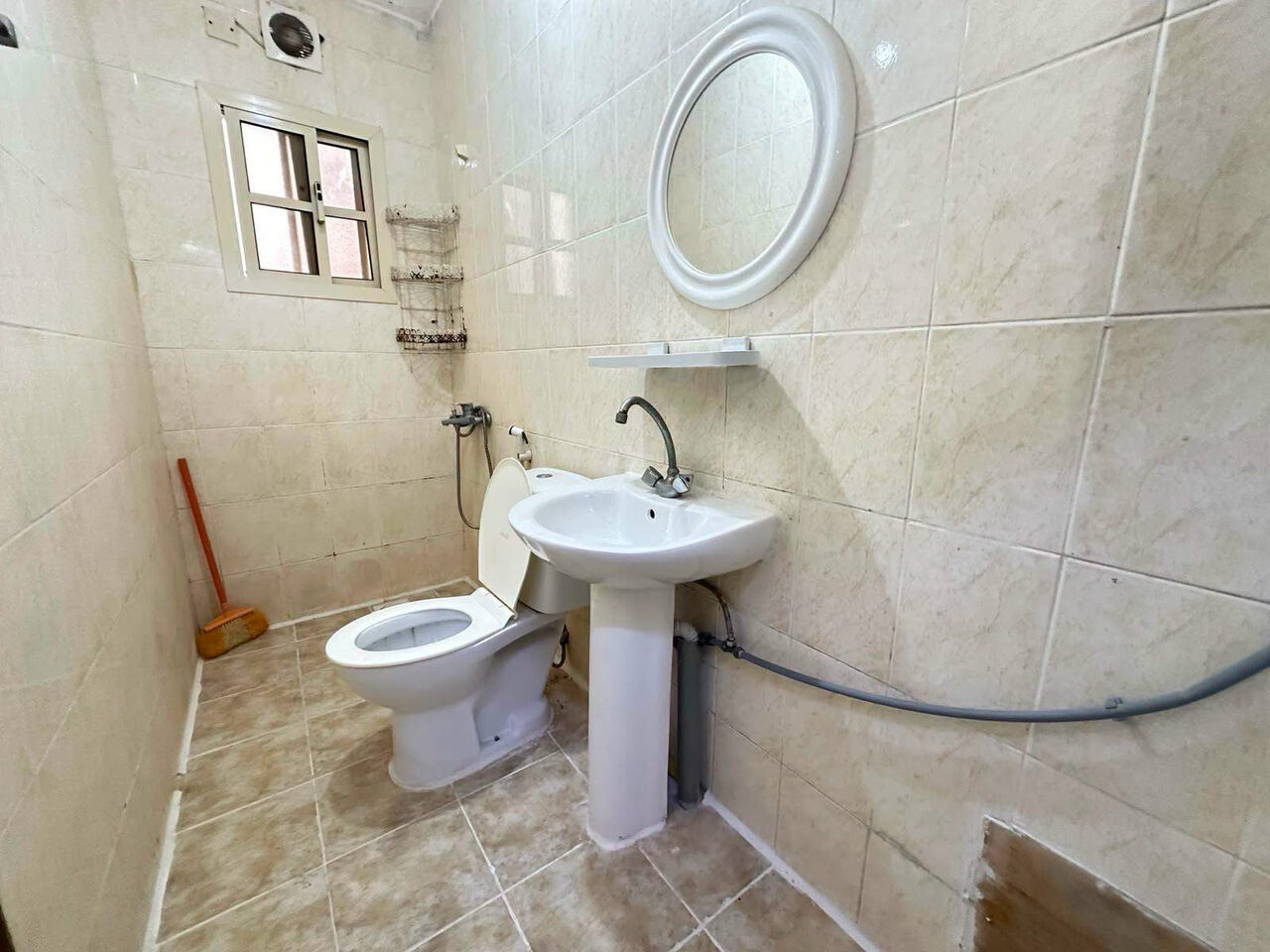 Gudaibiya, Apartments, Flats, Houses & Villas, BHD 250/month,  2 BR,  Gudaibiya:- 2BHK Semi-Furnished Flat On Rent With EWA.  Bd 250/- With Ewa.