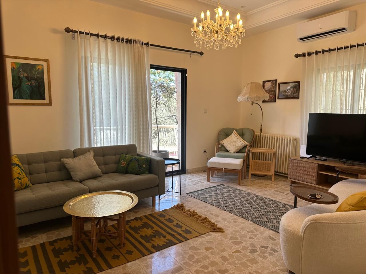 Amman, Apartments, Flats, Houses & Villas, JOD 24000/year,  Furnished,  3 BR,  Live Above The City. Live In The Heart Of It.
