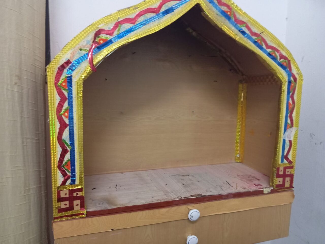 Manama, Furniture, BHD 5,  Temple (Wooden) - Free