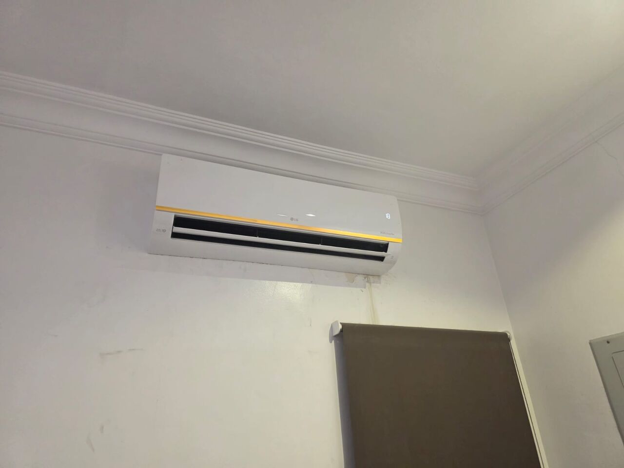 Dammam, Air Conditioners, SAR 2500,  I Want To Sell My QLG And Carrier AC