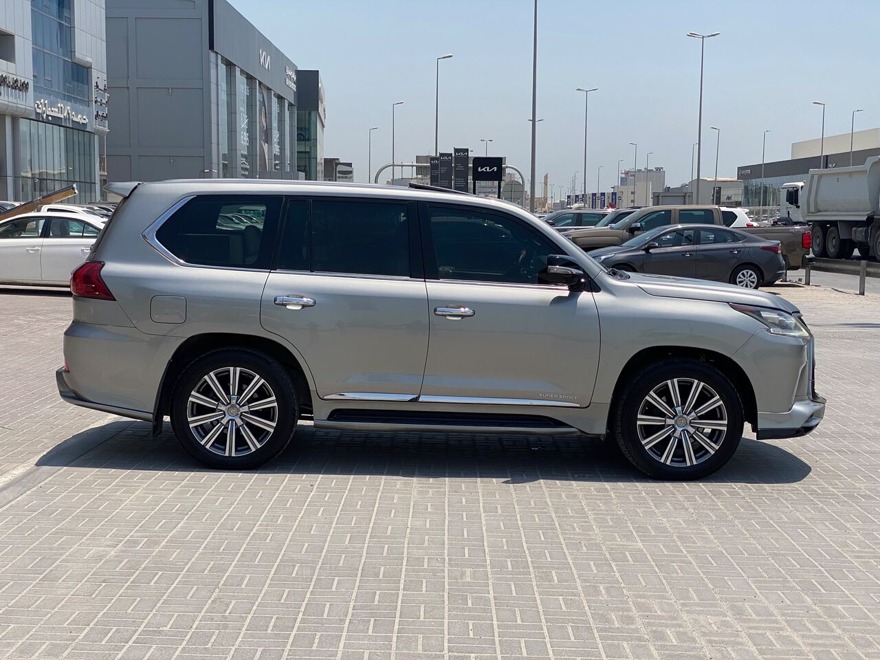 Manama, Vehicles, Cars & Trucks , BHD 16900,  Lexus LX-570 S,  2016,  Automatic,  178600 KM,    (Silver)