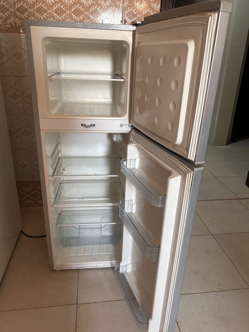 Abqaiq, Household Items, SAR 400,  Refrigerator 130 Liters 400 Sr Only
