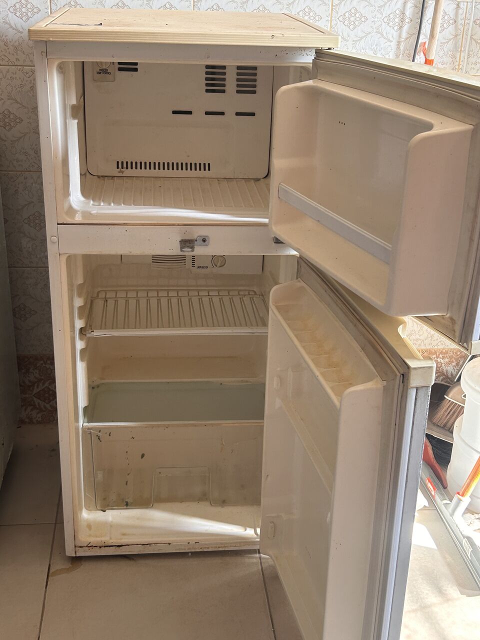 Abqaiq, Household Items, SAR 400,  Refrigerator 130 Liters 400 Sr Only