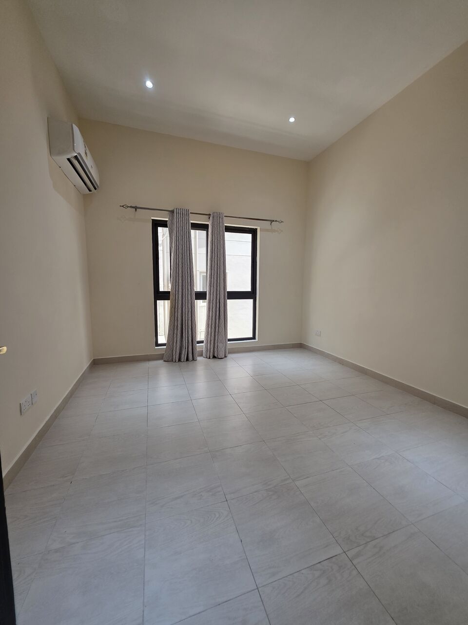 Tubli, Apartments, Flats, Houses & Villas, BHD 290/month,  3 BR,  #2BATHROOM Hall Kitchen With Electricity Car Parking