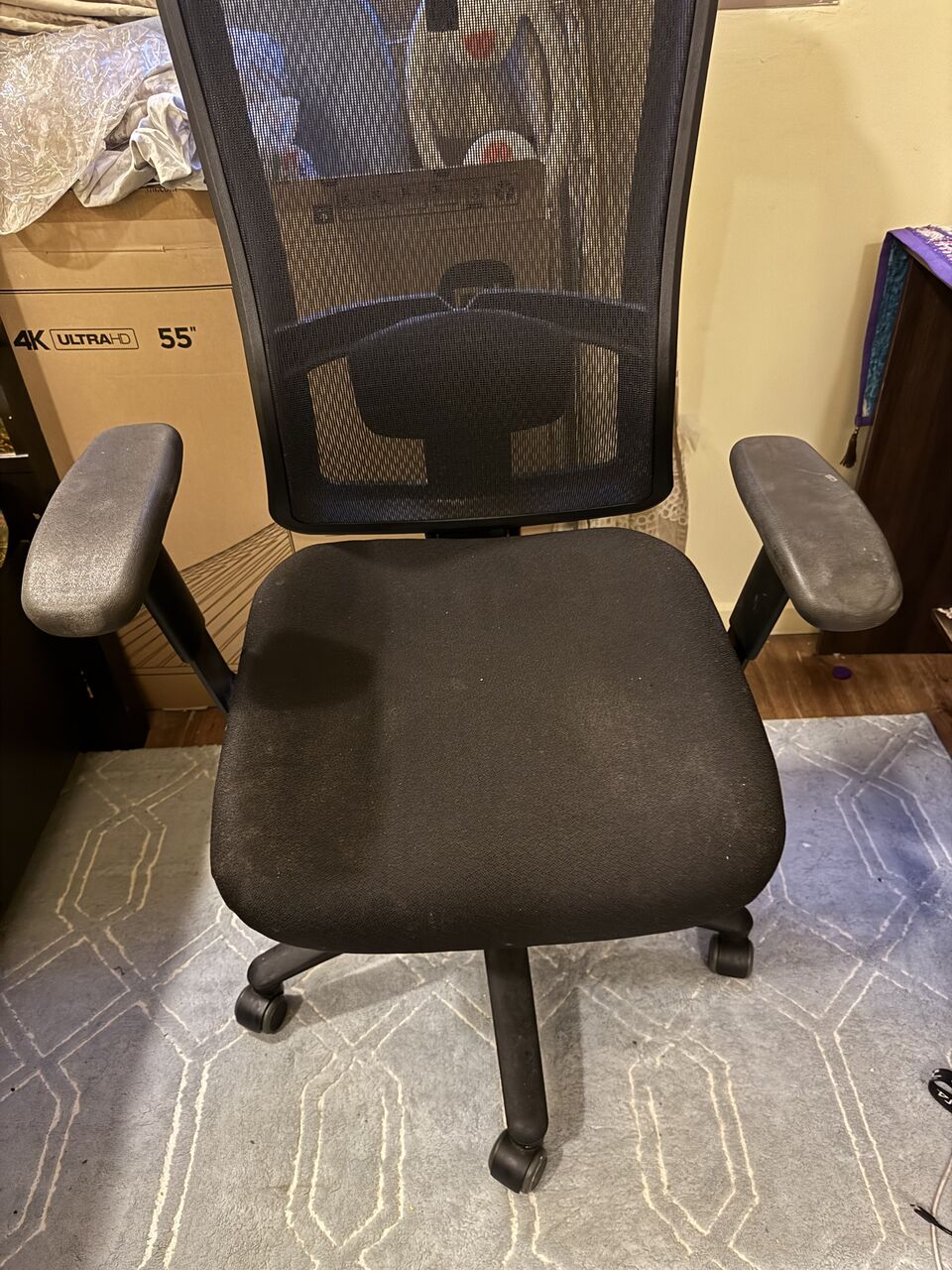 Tubli, Furniture, BHD 10,  Computer Chair , Computer Table  And Display For Sale