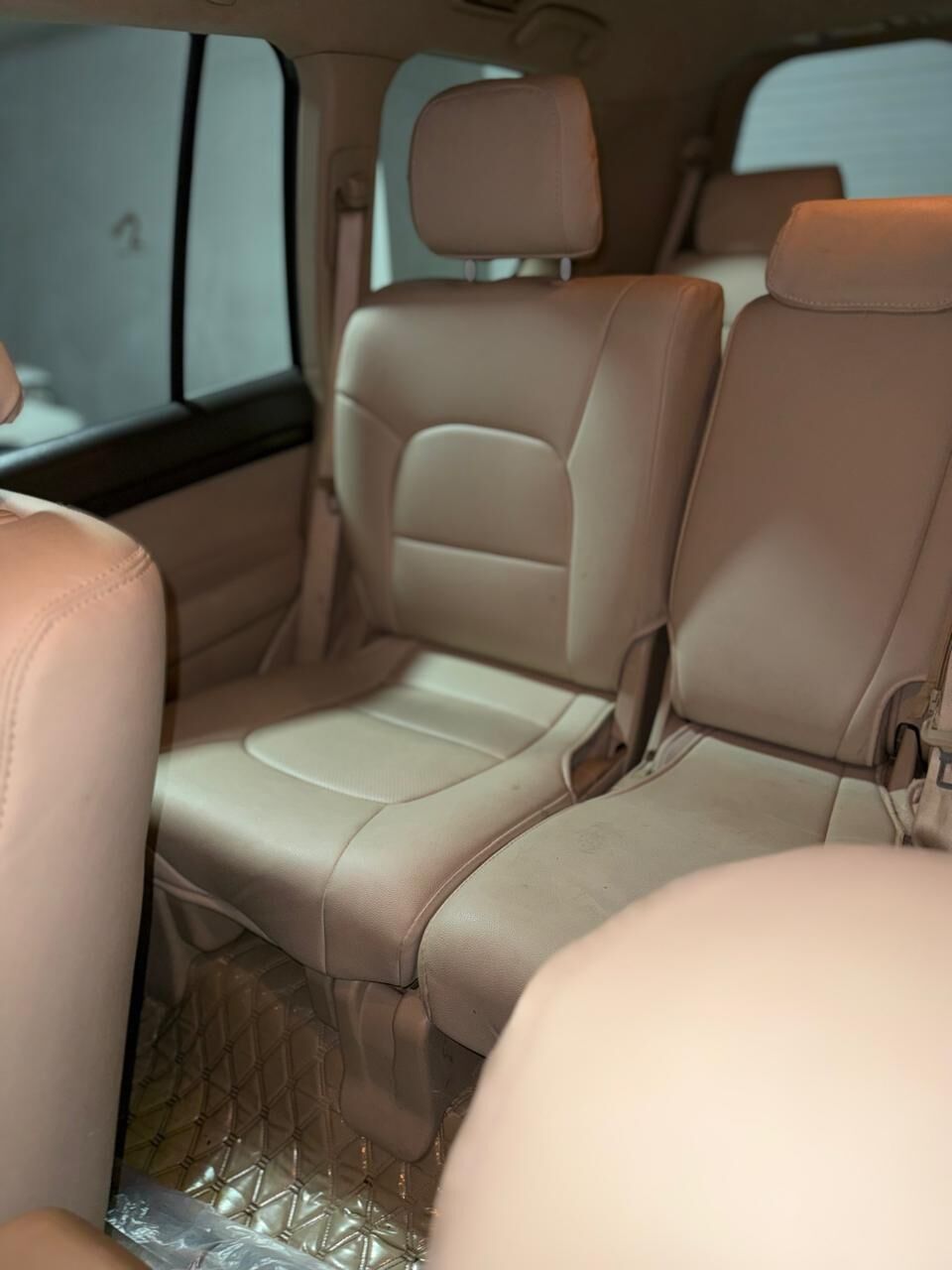 Riyadh, Vehicles, Cars & Trucks , SAR 145000,  Toyota Land Cruiser GXR 1 Diesel V8,  2020,  Automatic,  352000 KM,   &ndash;  &ndash; Excellent Condition Price: SAR 145,000