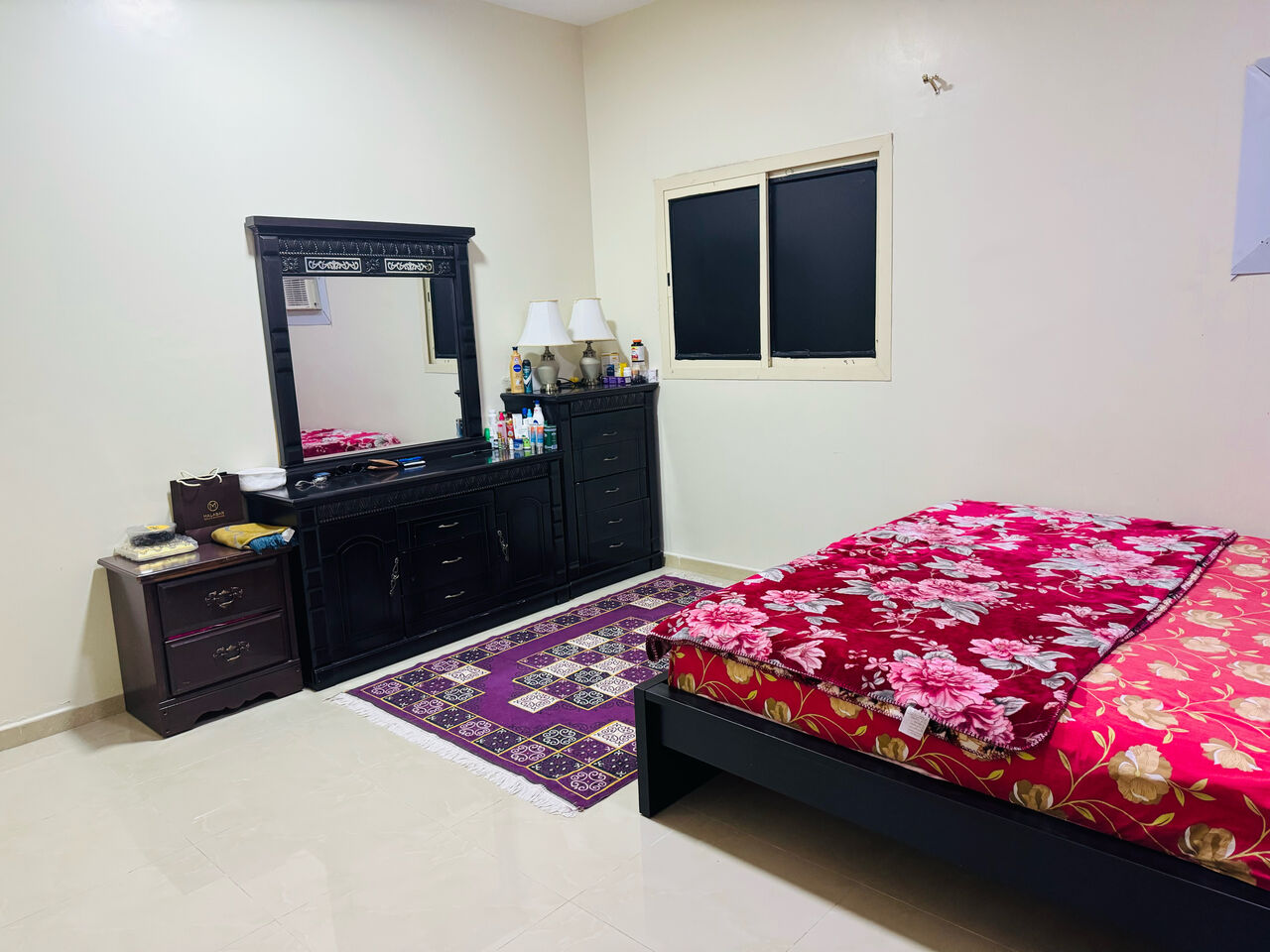 Jubail, Furniture, SAR 1200,  King Size Bed & Dressing Table For Sale.