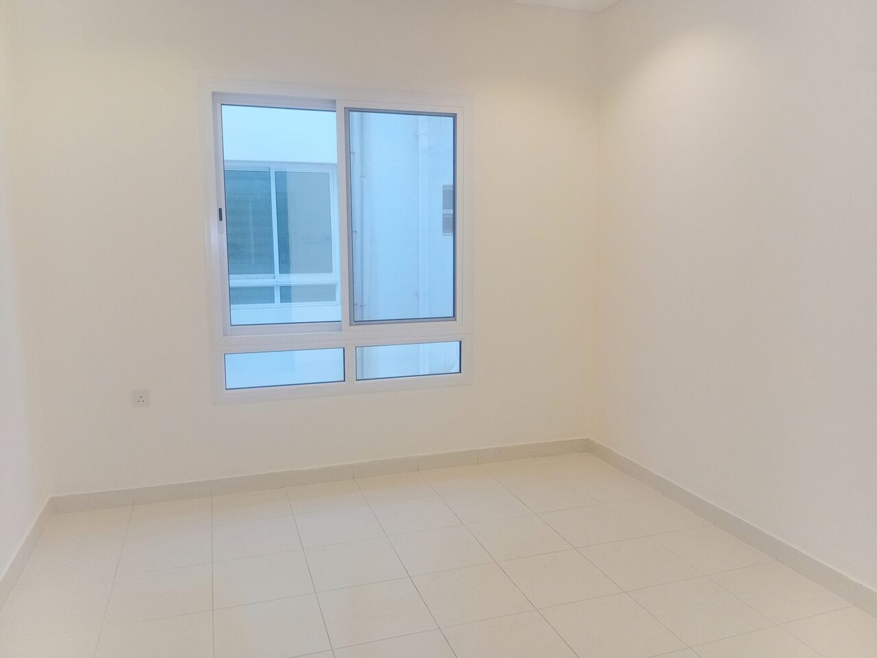 Tubli, Apartments, Flats, Houses & Villas, BHD 270/month,  Furnished,  3 BR,  3 BHK Apartment For Rent In Tubli. Semi Furnished With Split AC. Call N WhatsApp 36761304