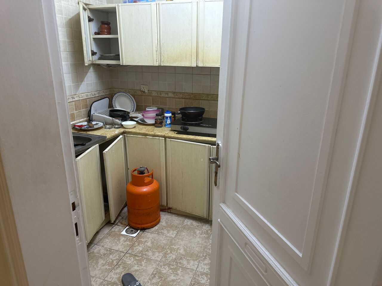 Al Sharafeyah, Bedspace For Rent, SAR 400/month,  One Bedspace Available