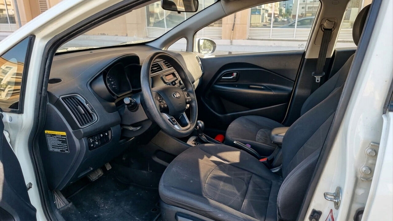 Manama, Vehicles, Cars & Trucks , BHD 2200,  Kia Rio,  2017,  Automatic,  105000 KM,    FOR SALE