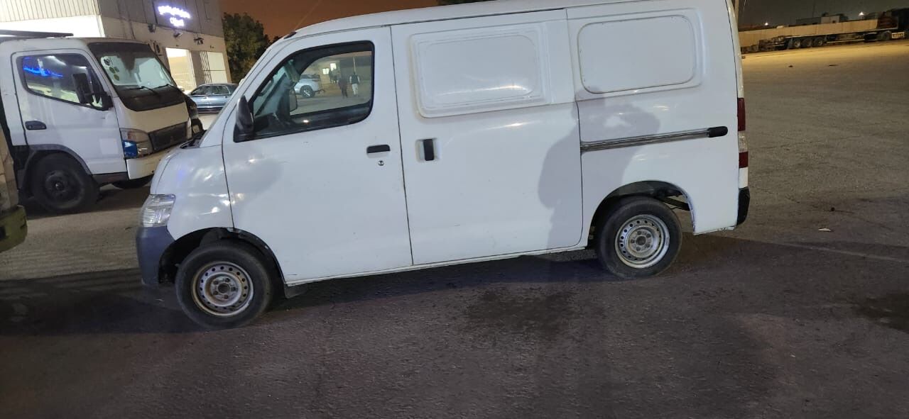 Jubail, Vehicles, Cars & Trucks , Daihatsu Gran Max,  2010,  Manual,  291004 KM,  SAR 18000  For Sale