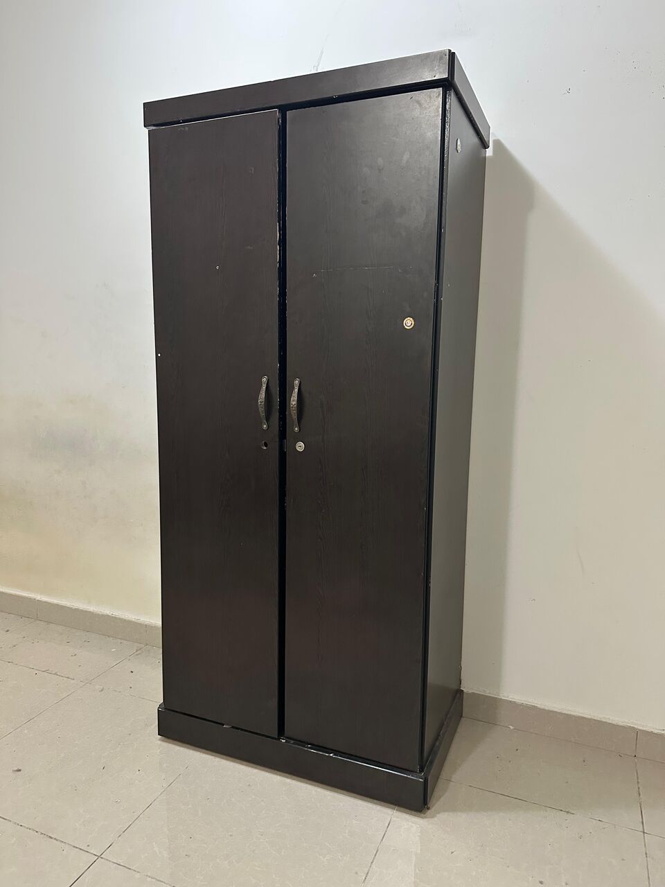 Akrabia, Furniture, SAR 370,  Urgent Sell 03 Cupboards, Single Metal Bed And  Big Tea Table