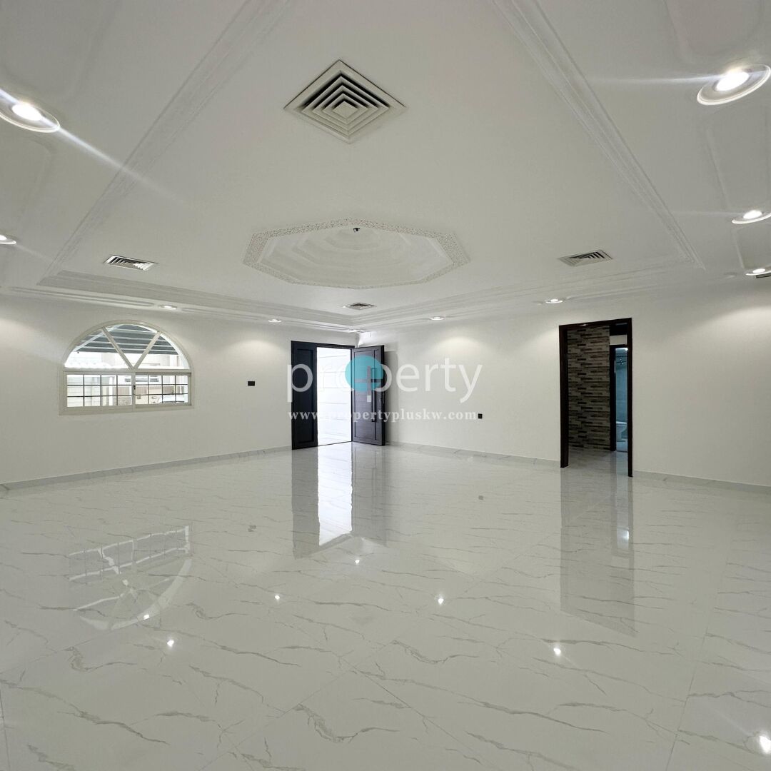 Kuwait City, Villas, KWD 3000,  Spacious Renovated Villa Rent In Qortuba