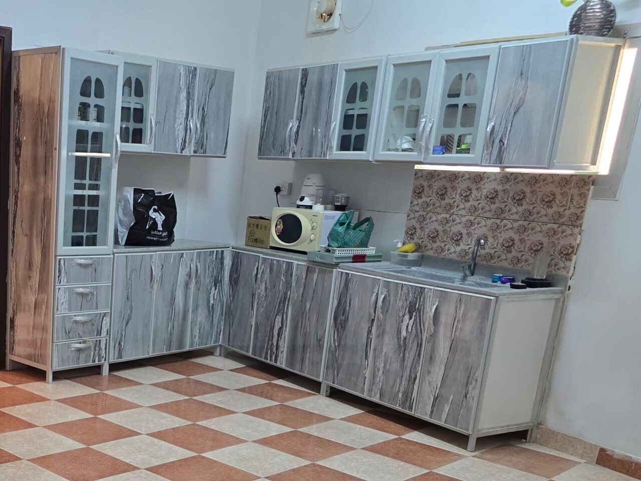 Al Malaz, Household Items, SAR 1400,  Kitchen Cabinet For Sale