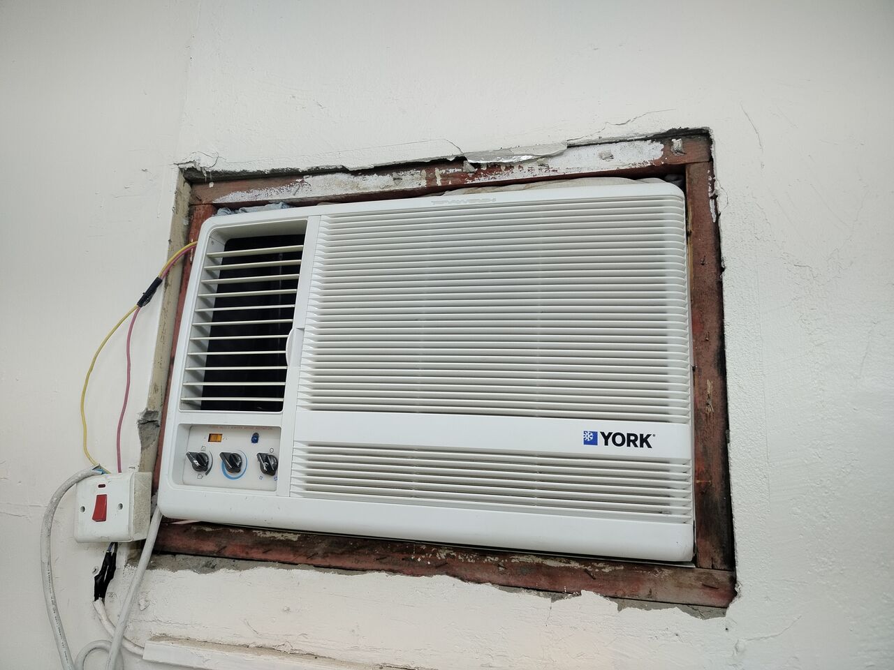Al Kharj, Air Conditioners, SAR 450,  Urgent Sell Air Condition 1.5 Ton Clean 100% Ok