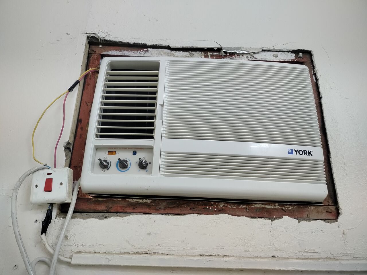 Al Kharj, Air Conditioners, SAR 450,  Urgent Sell Air Condition 1.5 Ton Clean 100% Ok