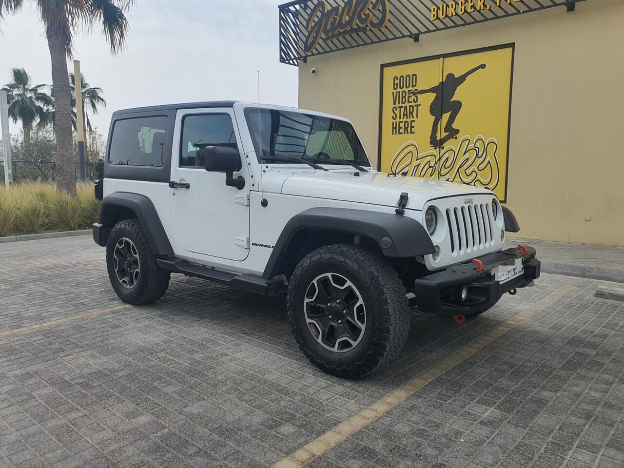 Saar, Vehicles, Cars & Trucks , BHD 5900,  Jeep Wagoneer SPORT,  2017,  Automatic,  139000 KM,  Jeep Wrangler Sport