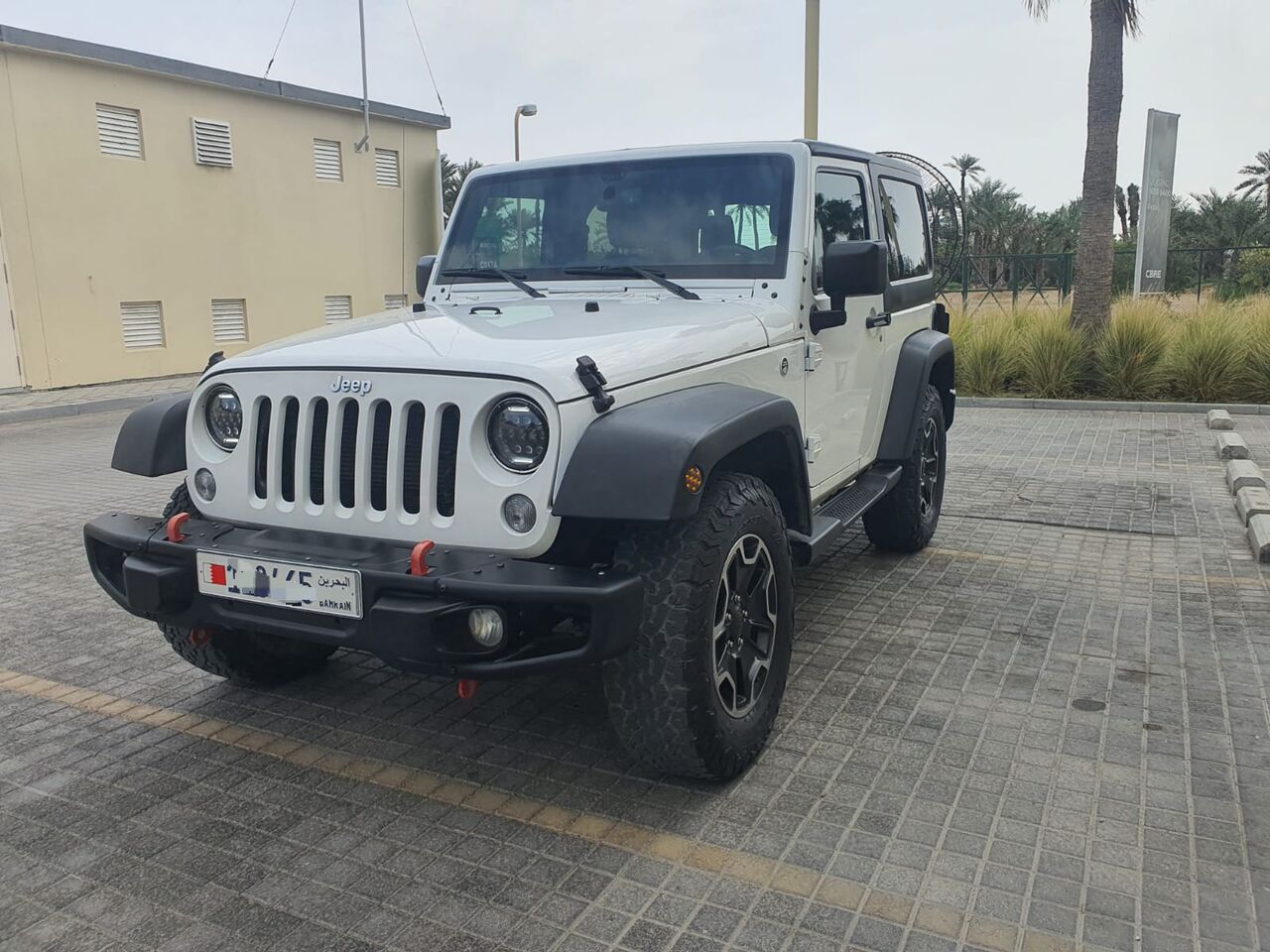 Saar, Vehicles, Cars & Trucks , BHD 5900,  Jeep Wagoneer SPORT,  2017,  Automatic,  139000 KM,  Jeep Wrangler Sport