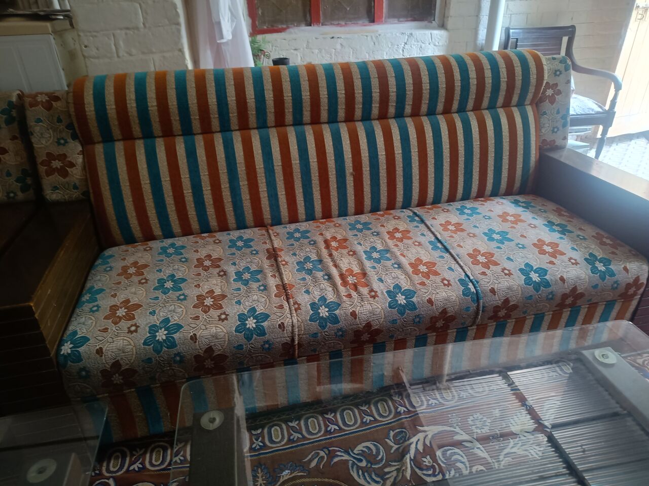 Islamabad, Furniture, PKR 60000,  Sale Of 5 Seater Sofa Set And Center Table With 2 Side Table