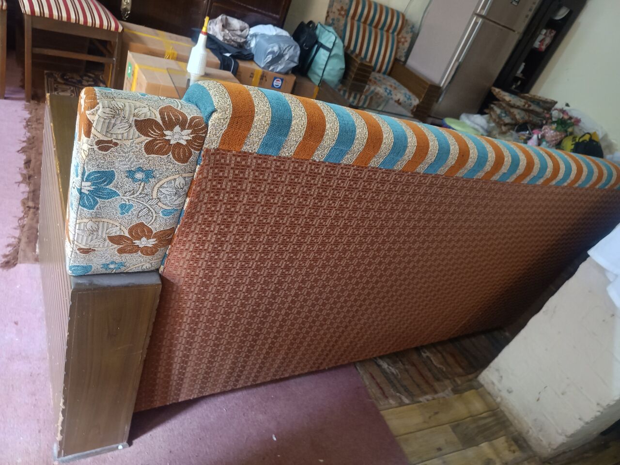 Islamabad, Furniture, PKR 60000,  Sale Of 5 Seater Sofa Set And Center Table With 2 Side Table