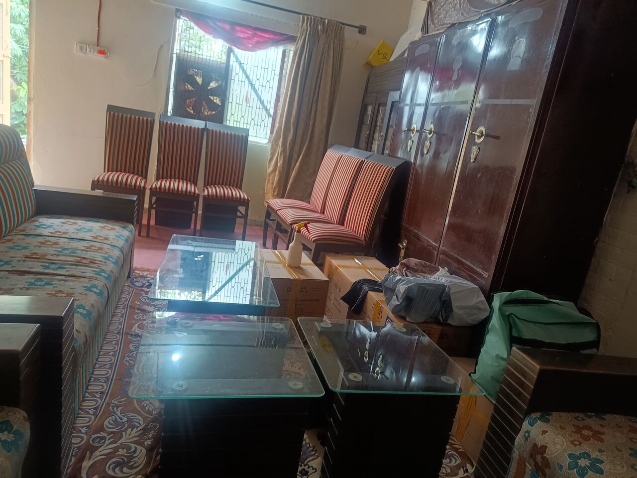 Islamabad, Furniture, PKR 60000,  Sale Of 5 Seater Sofa Set And Center Table With 2 Side Table