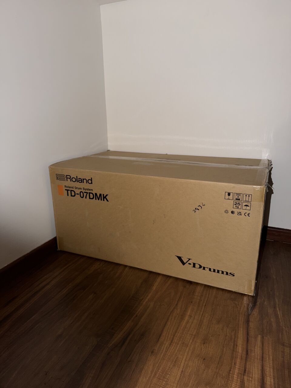 Riyadh, Musical Instruments, SAR 3800,  Roland TD-07DMK V-Drums Electronic Drum Kit
