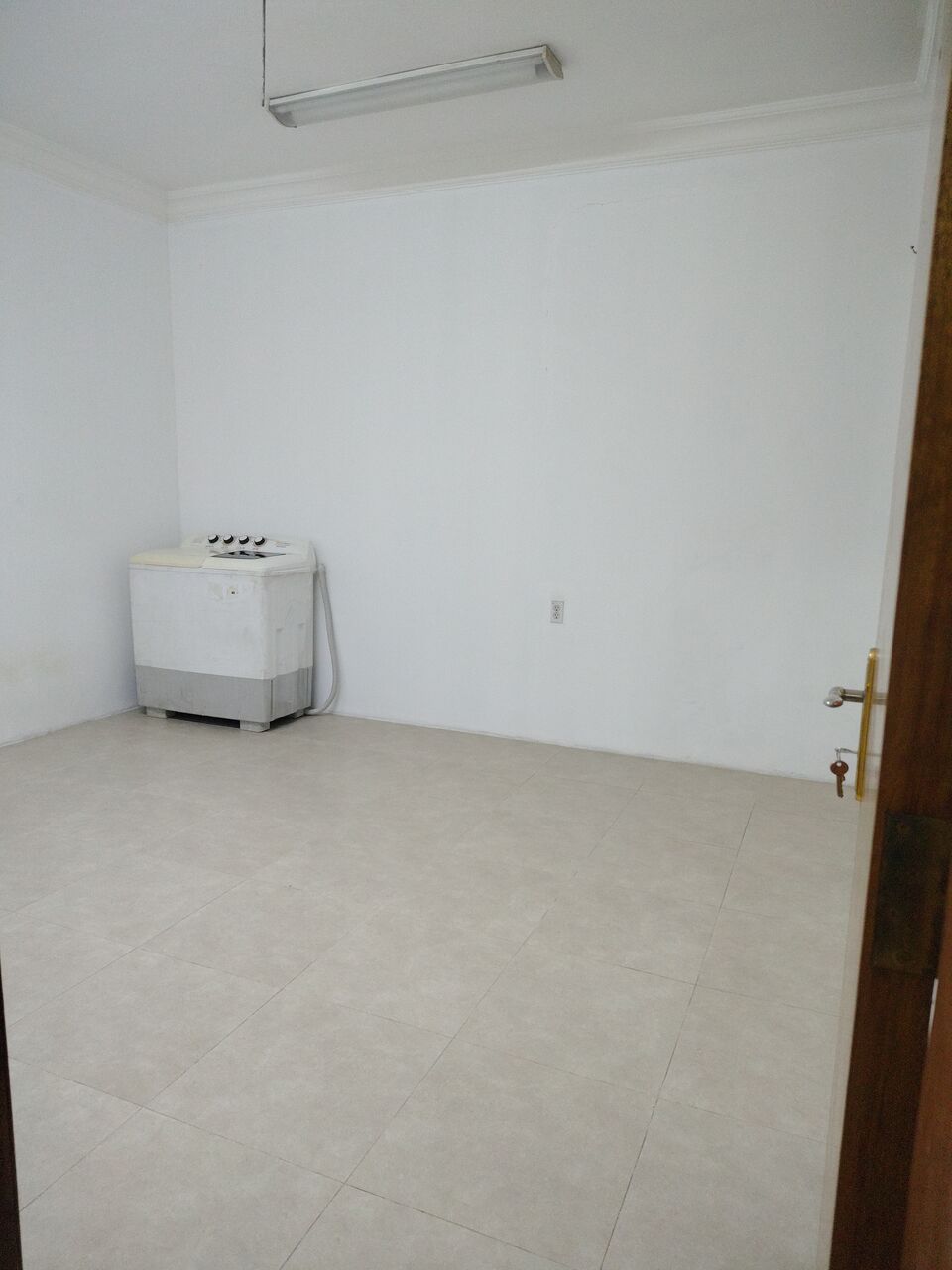 Al Rabie, Apartments, Flats, Houses & Villas, SAR 750/month,  150 Sq. Feet,  2BHK FLAT I WOULD LIKE TO OFFER 1 ROOM SHARING.