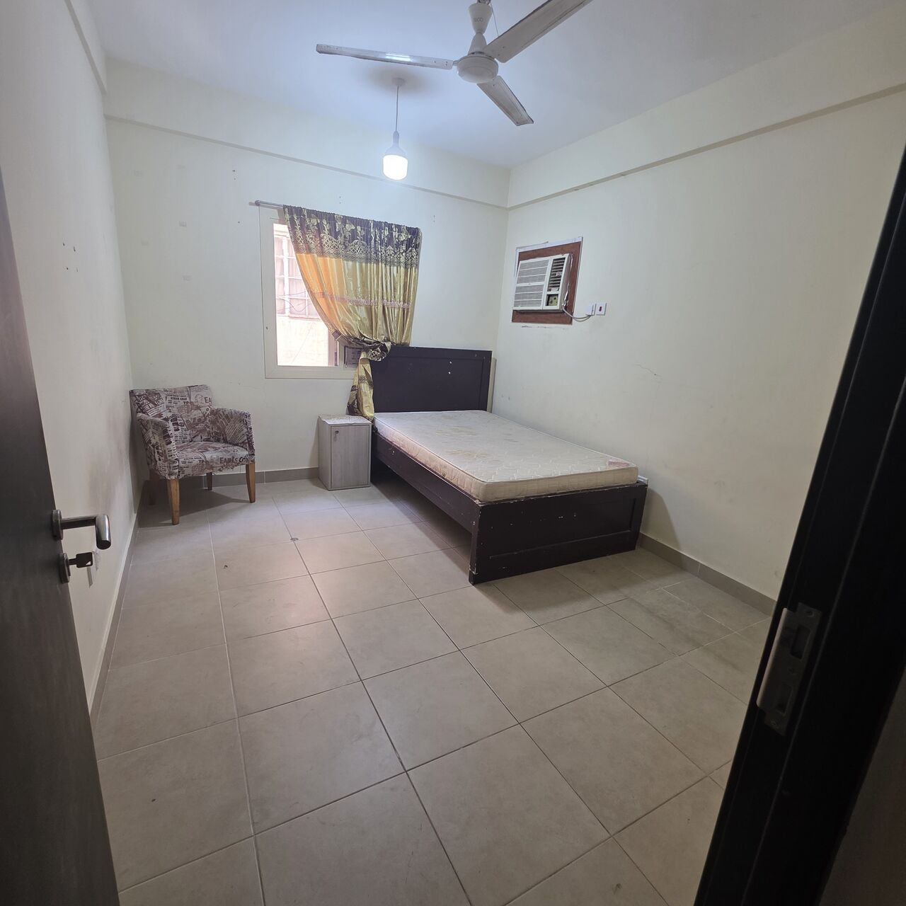 Hoora, Real Estate For Sale, BHD 100,  1 BR,  10 Sq. Meter,  Room For Rent