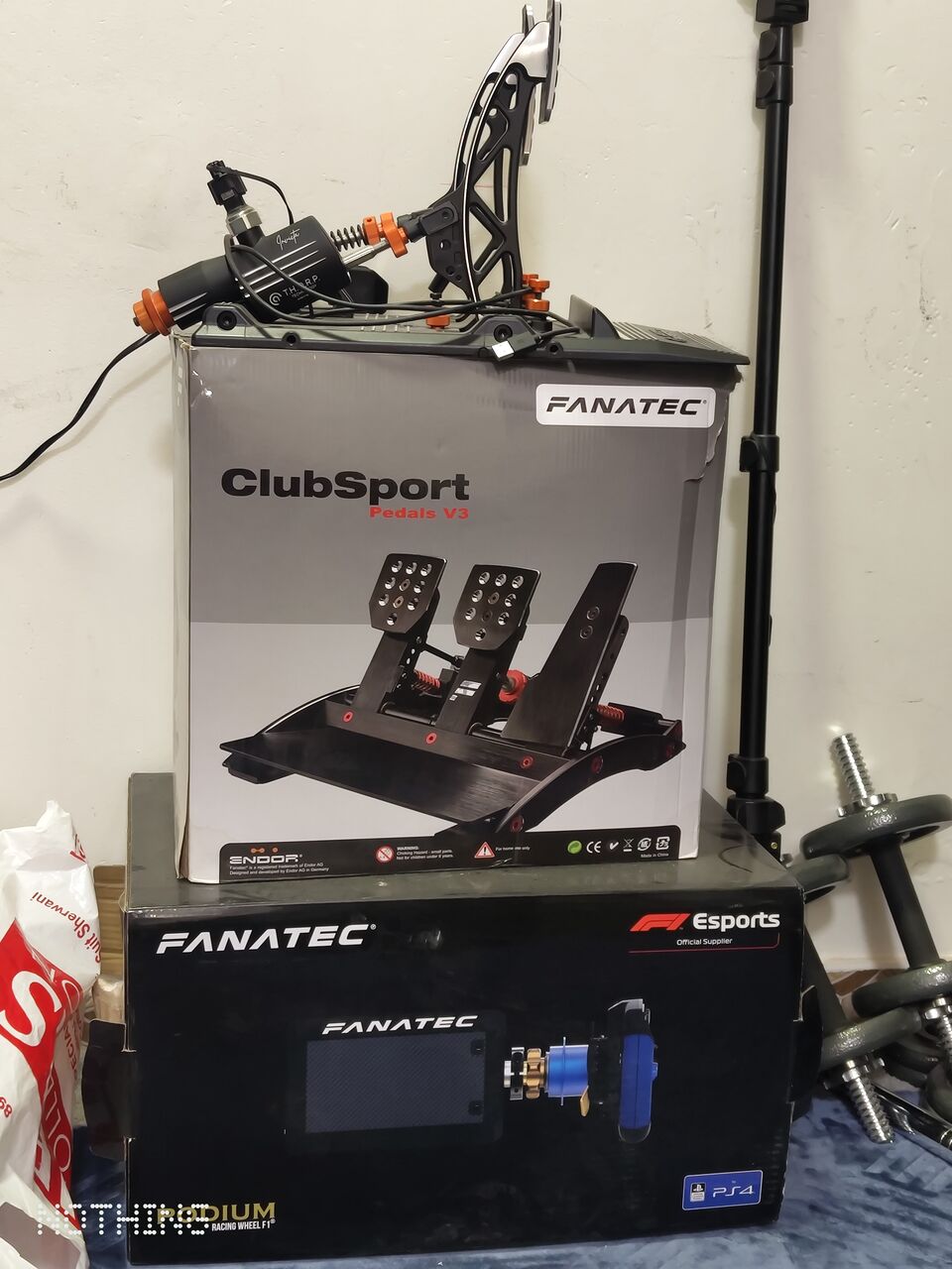 Olaya, Computers, SAR 1200,  Asetek SimSports Invicta Hydraulic Sim Racing Pedals (Brake & Throttle) - Negotiable