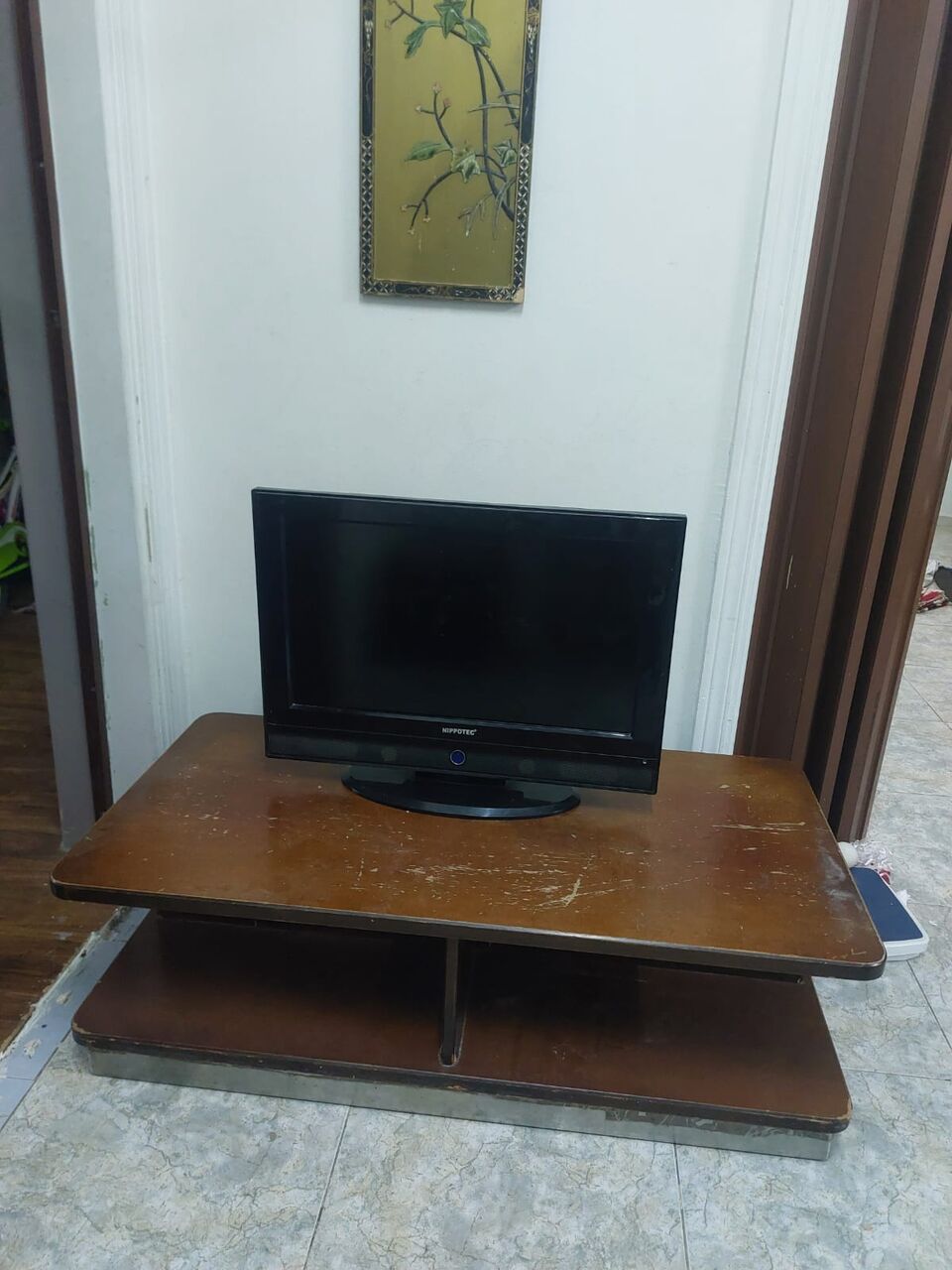 Jeddah, Household Items, Household Clearance Sale &ndash; Wardrobe, Sofa Set, Carpet, Decorative Glass Vase, TV Table Etc