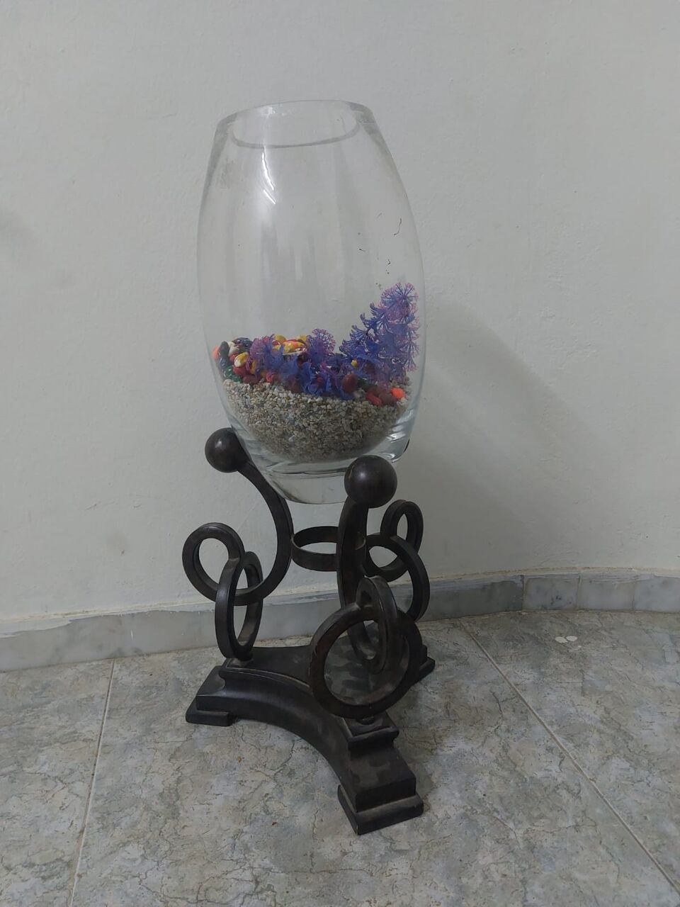 Jeddah, Household Items, Household Clearance Sale &ndash; Wardrobe, Sofa Set, Carpet, Decorative Glass Vase, TV Table Etc