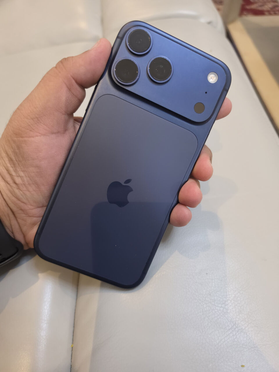 Riyadh, Mobile Phones, SAR 5500,  IPhone 17 Pro Max &ndash; Like New