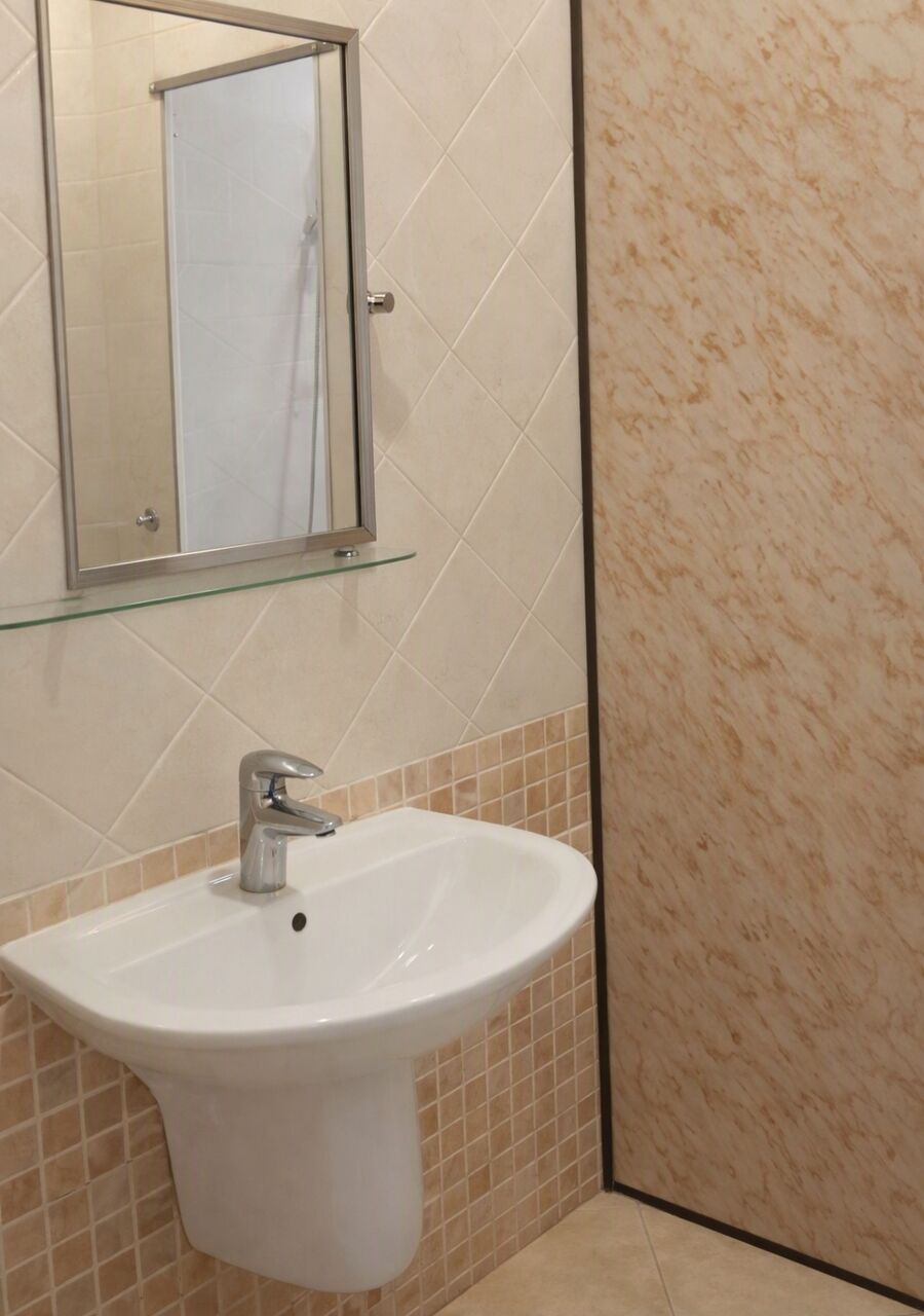 Janabiya, Apartments, Flats, Houses & Villas, BHD 160/month,  1 BR,  For Rent Fully Furnished Studio Flat In Janabiya Inclusive With Electricity