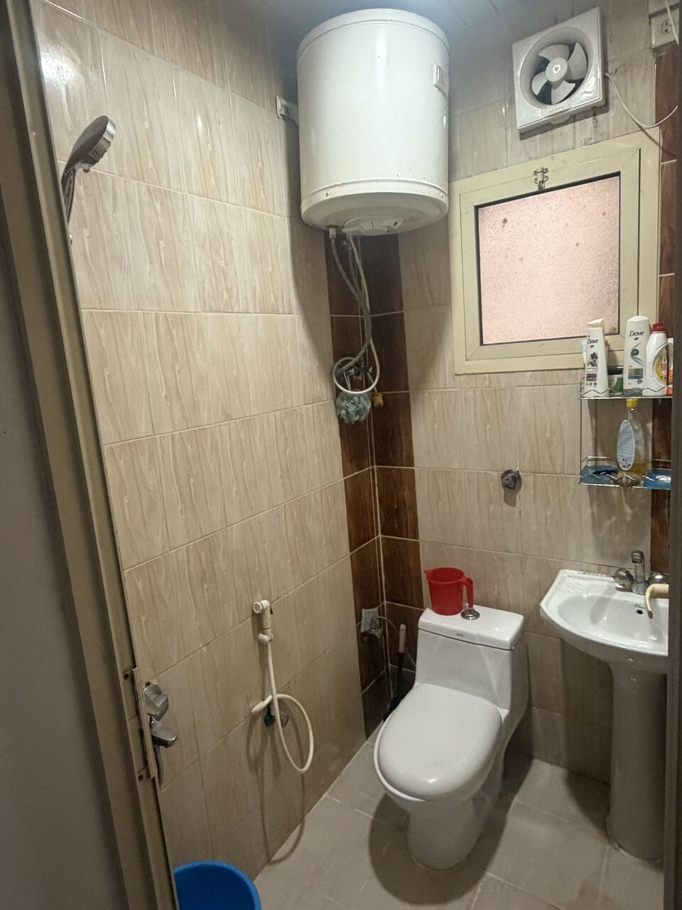 Riyadh, Rooms for Rent, SAR 850/month,  Furnished,  A Furnished Room Is Available In A Family Apartment For A Single, Non-smoking Bachelor.