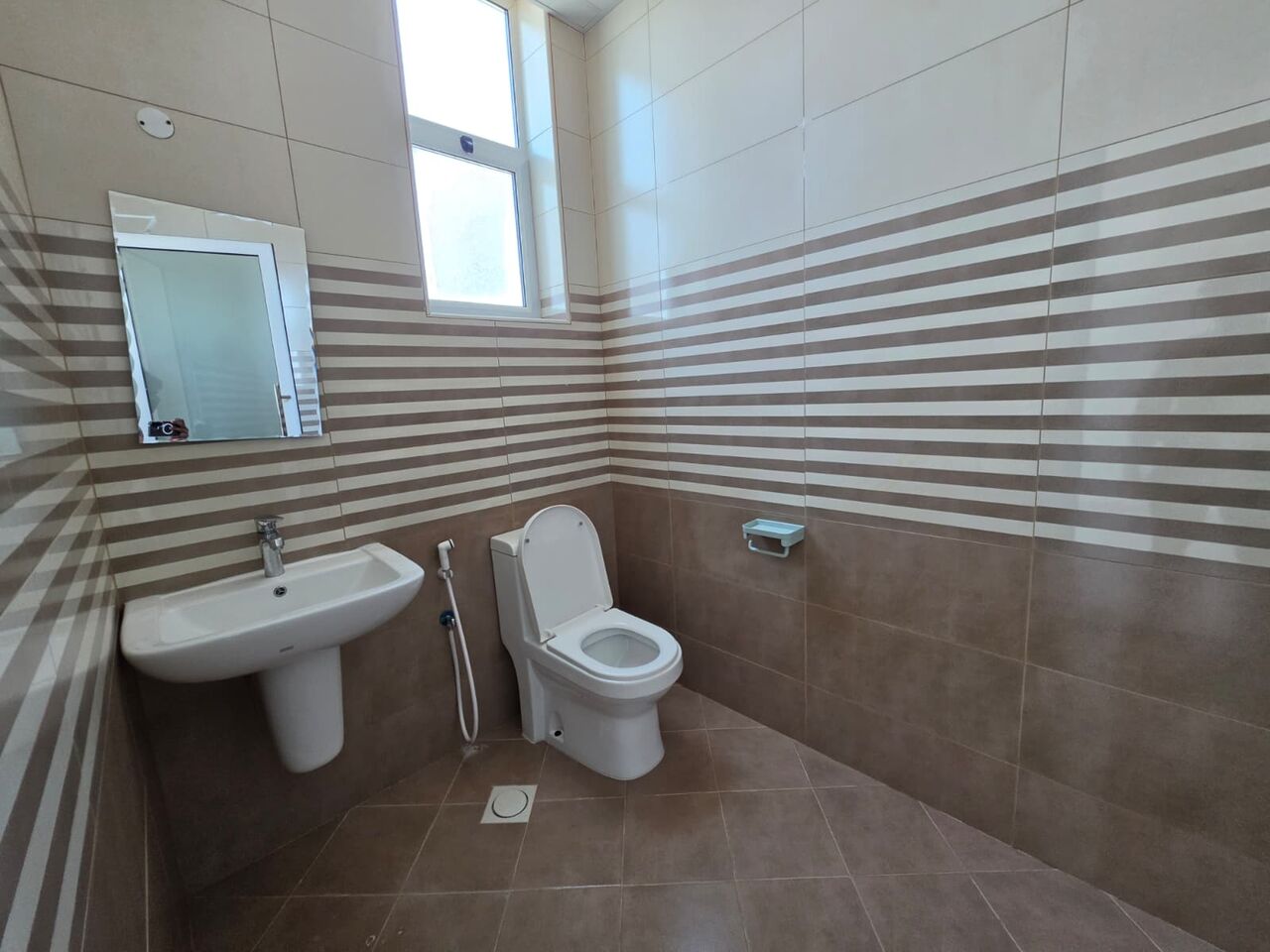 Budaiya, Offices, BHD 400,  Office For Rent &ndash; Budaiya Highway