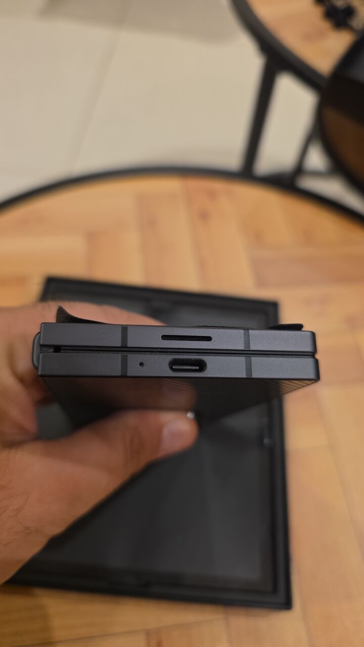 Riyadh, Mobile Phones, SAR 3300,  []MINT CONDITION] Samsung Galaxy Z Fold 6 &ndash; 256GB Carbon Black (Warranty Until June 2027!)