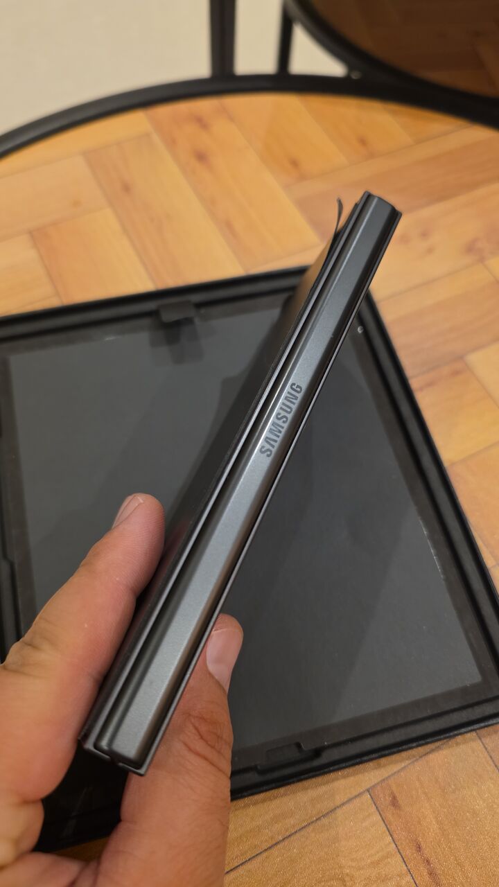 Riyadh, Mobile Phones, SAR 3300,  []MINT CONDITION] Samsung Galaxy Z Fold 6 &ndash; 256GB Carbon Black (Warranty Until June 2027!)