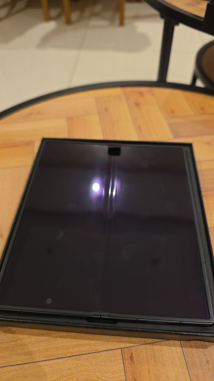 Riyadh, Mobile Phones, SAR 3300,  []MINT CONDITION] Samsung Galaxy Z Fold 6 &ndash; 256GB Carbon Black (Warranty Until June 2027!)