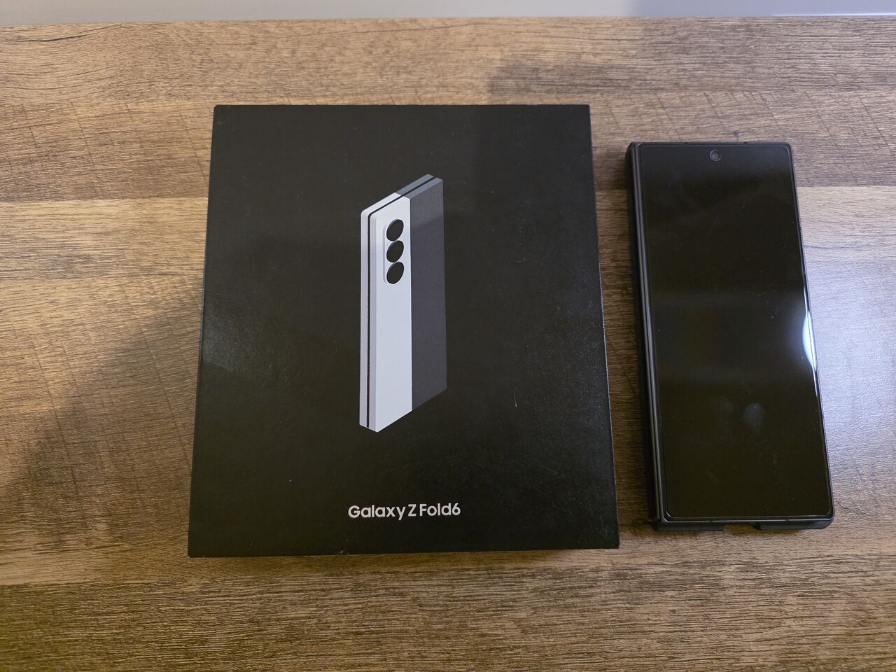 Riyadh, Mobile Phones, SAR 3300,  []MINT CONDITION] Samsung Galaxy Z Fold 6 &ndash; 256GB Carbon Black (Warranty Until June 2027!)