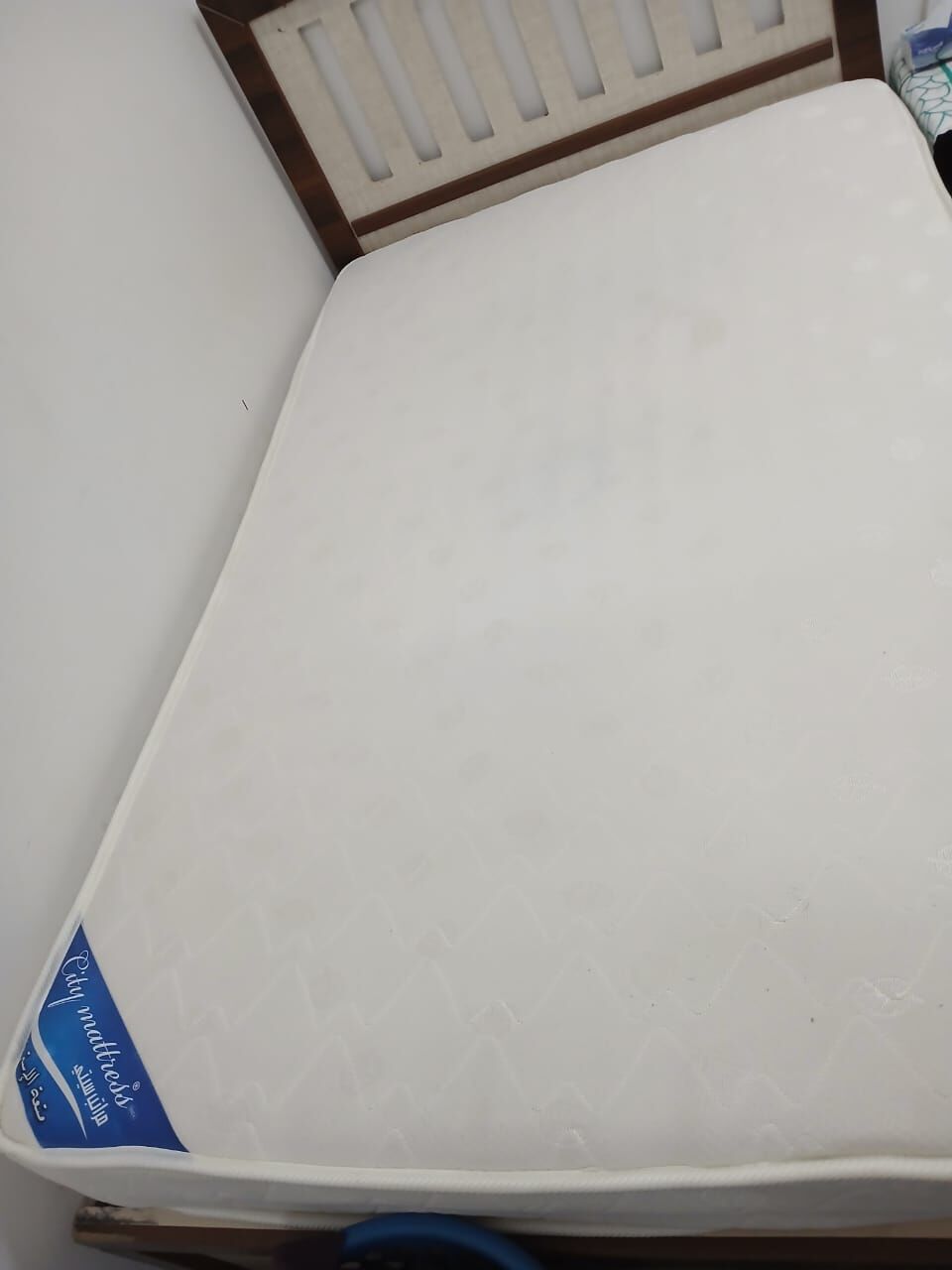 Al Sulaymaniyyah, Furniture, SAR 100,  Small Fridge, Microwave, 2 Spring Mattresses And Plastic Table/chair