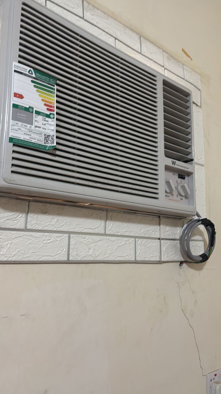 Riyadh, Air Conditioners, SAR 1000,  Microwave, Aircon,gas For Sale