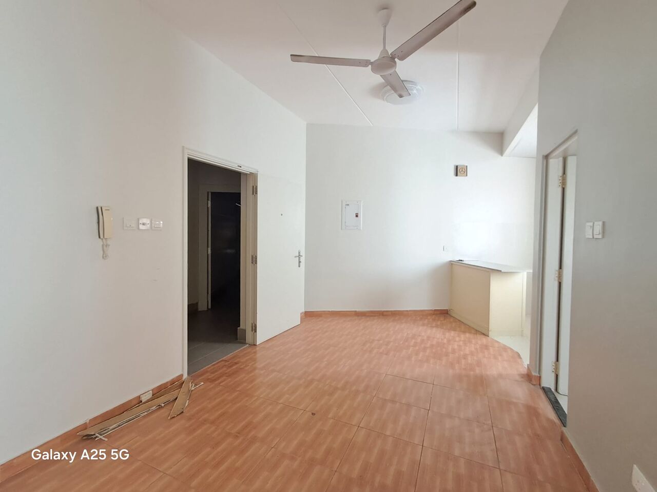 Manama, Apartments, Flats, Houses & Villas, BHD 180/month,  2 BR,  2 Bedroom In Seef Without Ewa