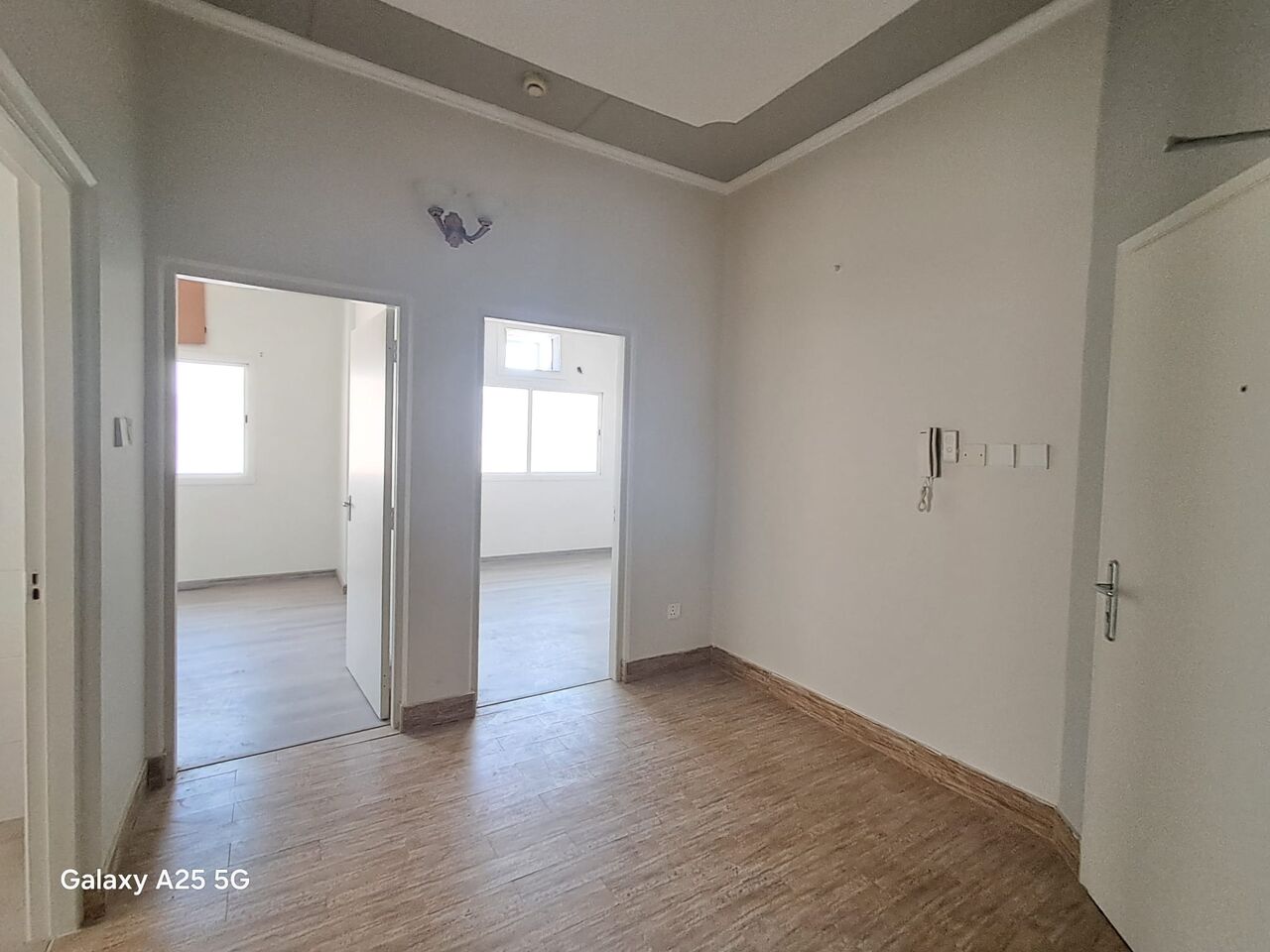 Manama, Apartments, Flats, Houses & Villas, BHD 180/month,  2 BR,  2 Bedroom In Seef Without Ewa