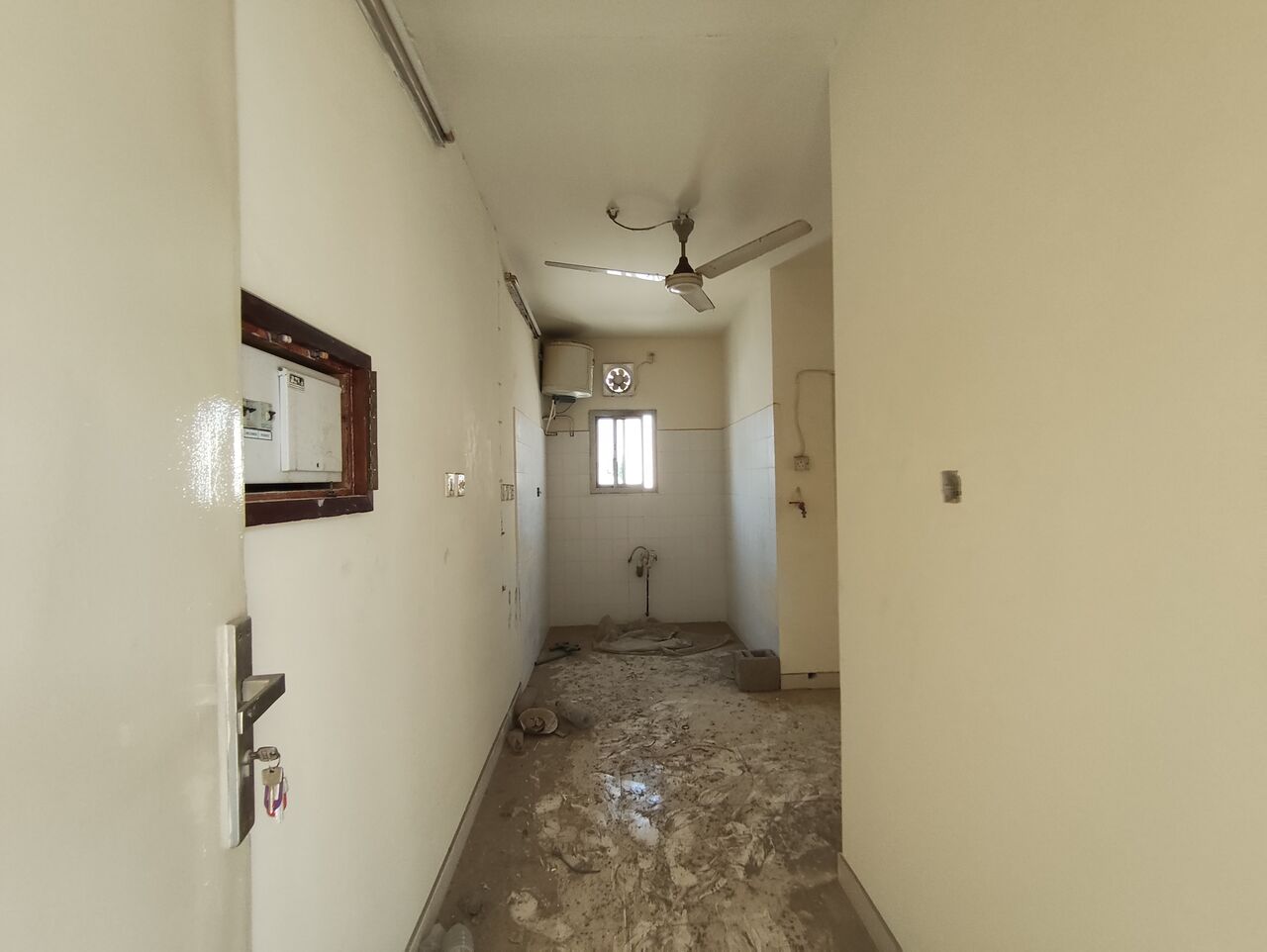 Hidd, Apartments, Flats, Houses & Villas, BHD 130/year,  1 BR,  Hidd:- Rooftop Studio Flat On Rent With Ewa..