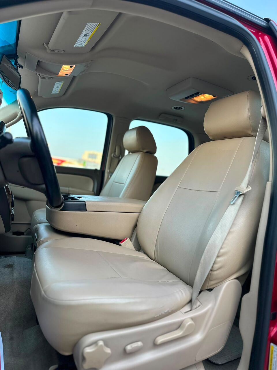 Riffa, Vehicles, Cars & Trucks , BHD 3800,  CHEVROLET TAHOE 2012 RED,  2012,  Automatic,  219000 KM,