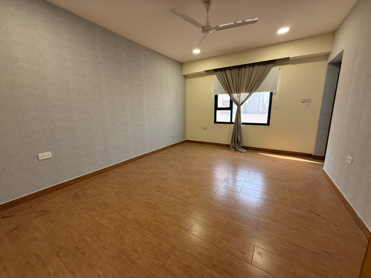 Sanad, Apartments, Flats, Houses & Villas, BHD 230/year,  2 BR,  Semi Furnished 2 Bhk With Ewa